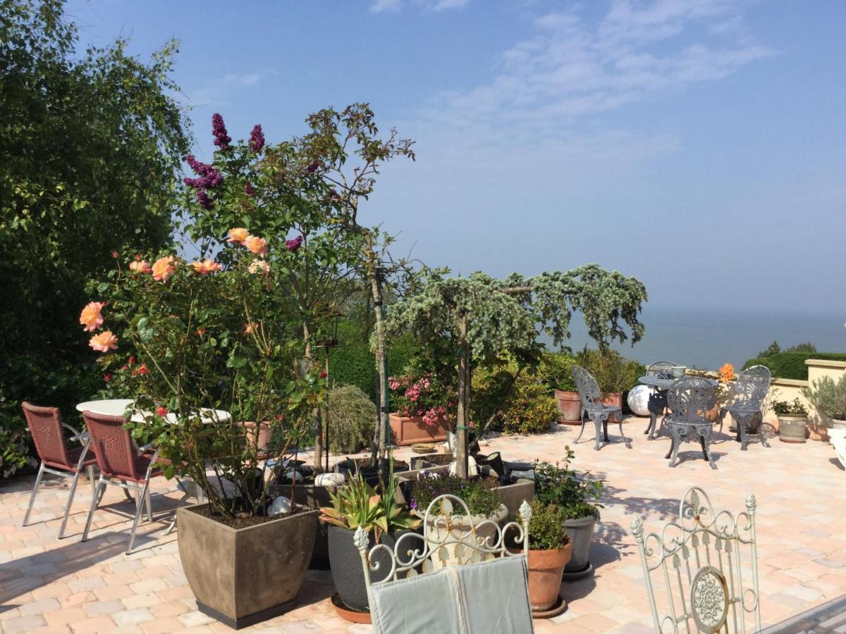 Appartement Terrasse Face Mer Villerville Exterior photo